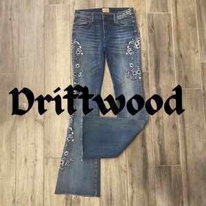 Driftwood Women’s Isabel Flare Jeans Blue Floral Embroidered, W26 L 33 Med Rise